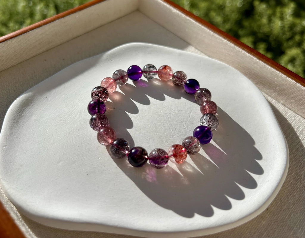 Premium Select, High Grade Super Seven Crystal Bead Bracelet: Abundant Minerals, 10mm, GH-088