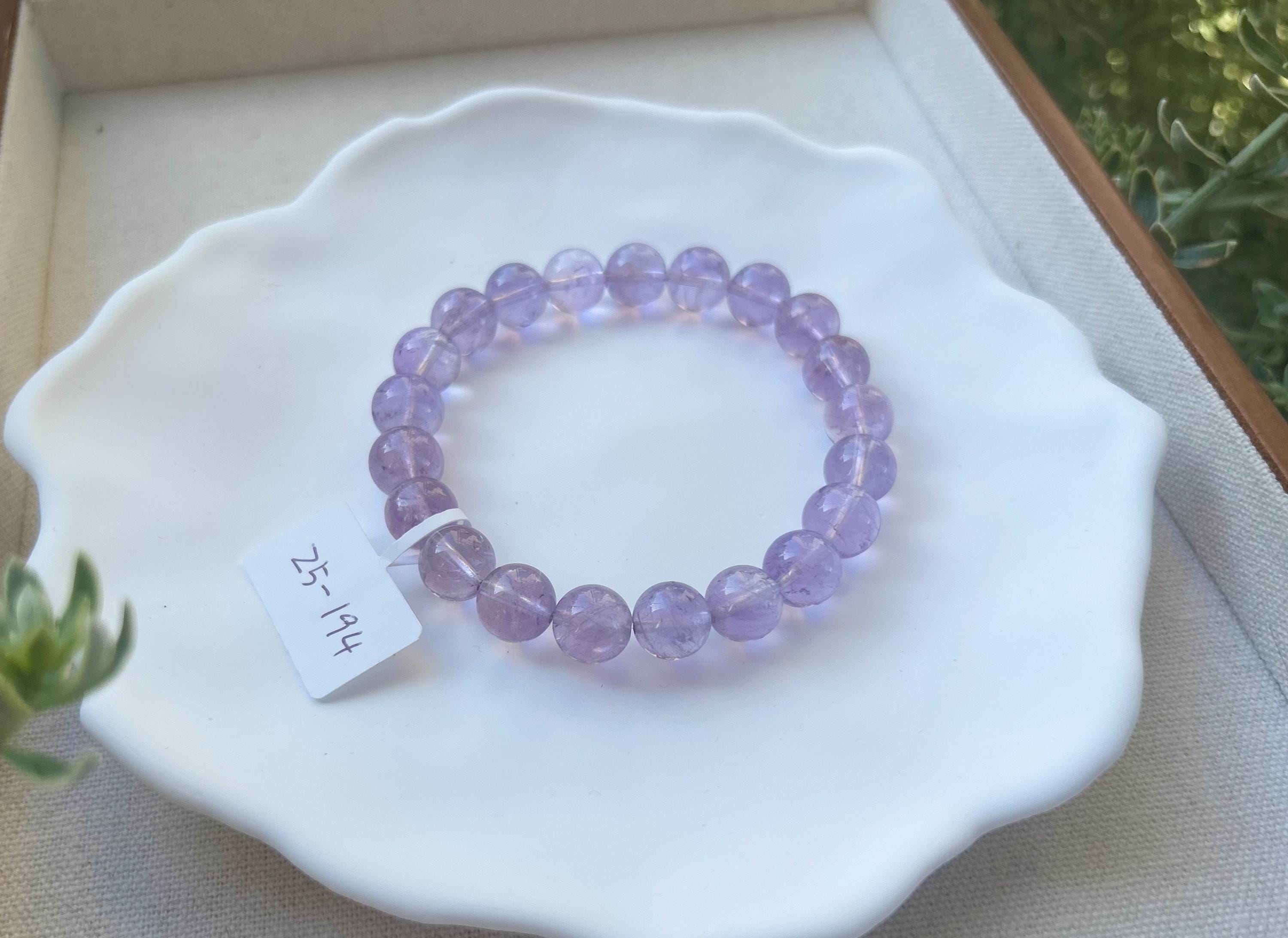 Lavender color amethyst beads bracelet, Amethyst Bracelet, 9mm beads, fits up to 16.8cm wrist. (25-194)