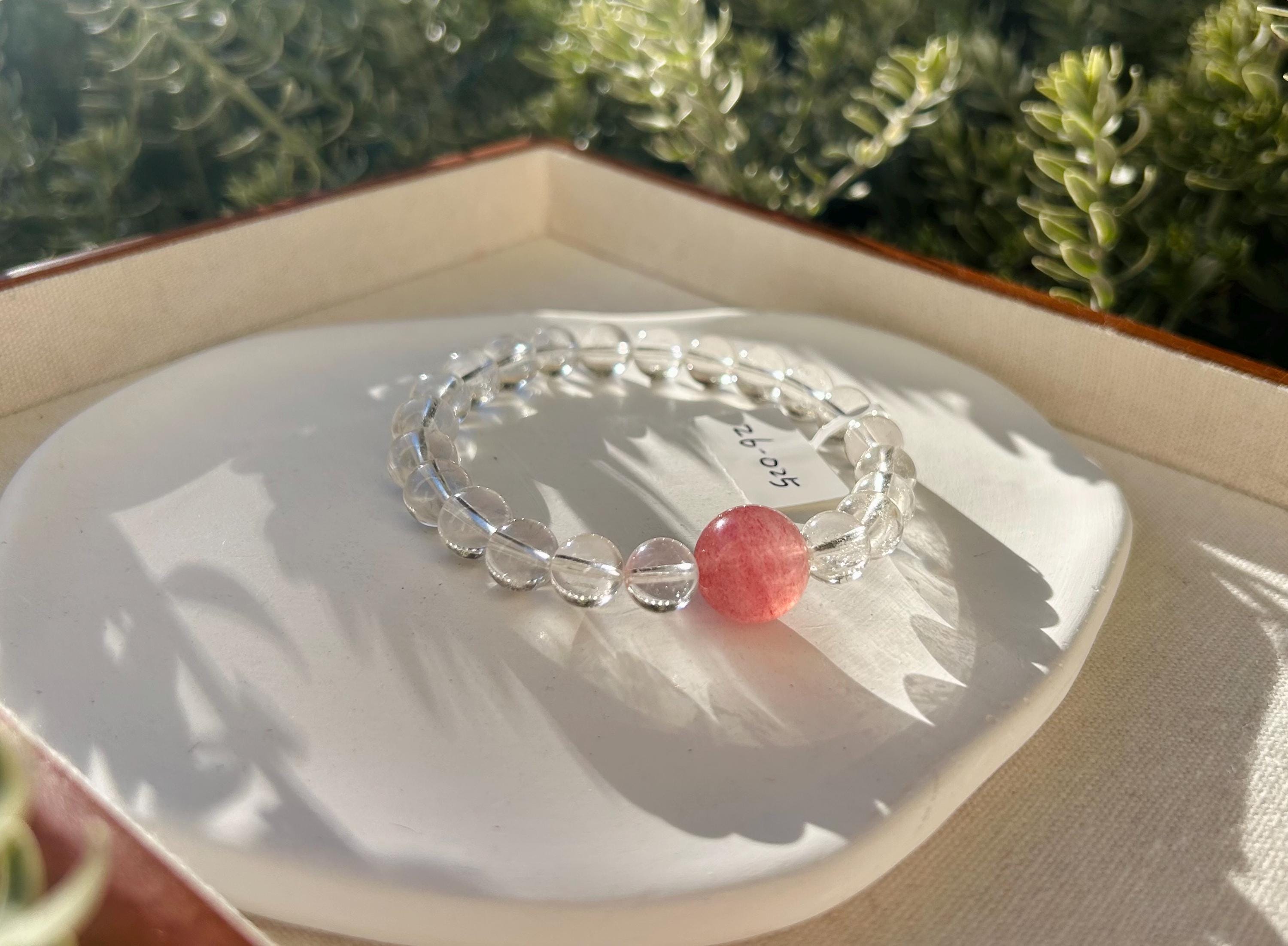 High Quality Clear quartz beads with 1 big strawberry quartz bead crystal bracelet, 8mm+ beads, fits up to 17cm wrist (26-025)