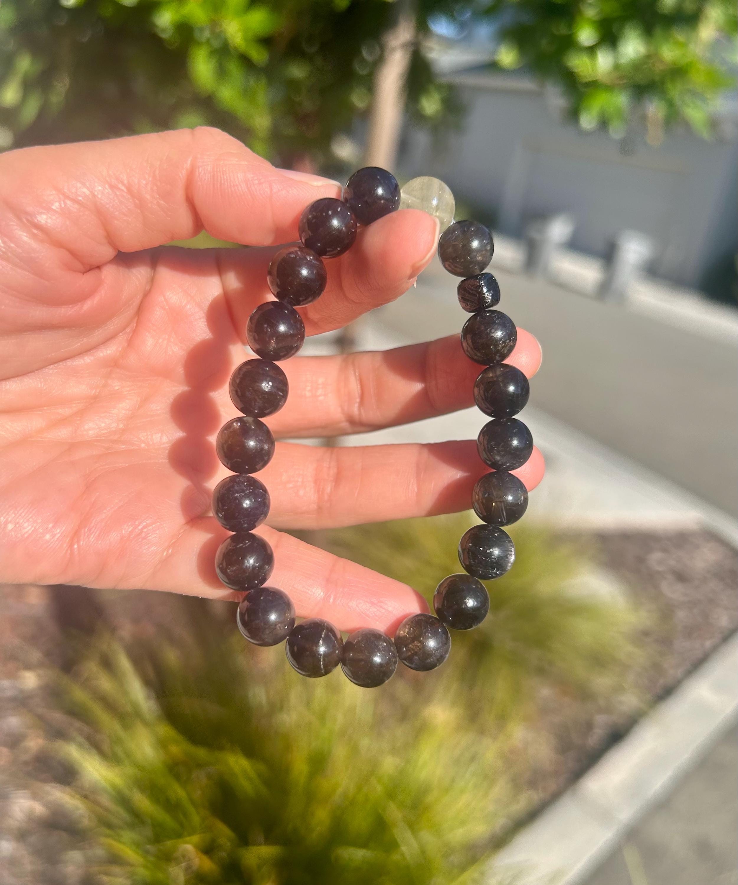 Natural Cordierite/Iolite with visible inclusions  Bracelet with one Libyan and Gibeon Meteorite, 10mm+ beads, fits up to 17cm wrist 25-224
