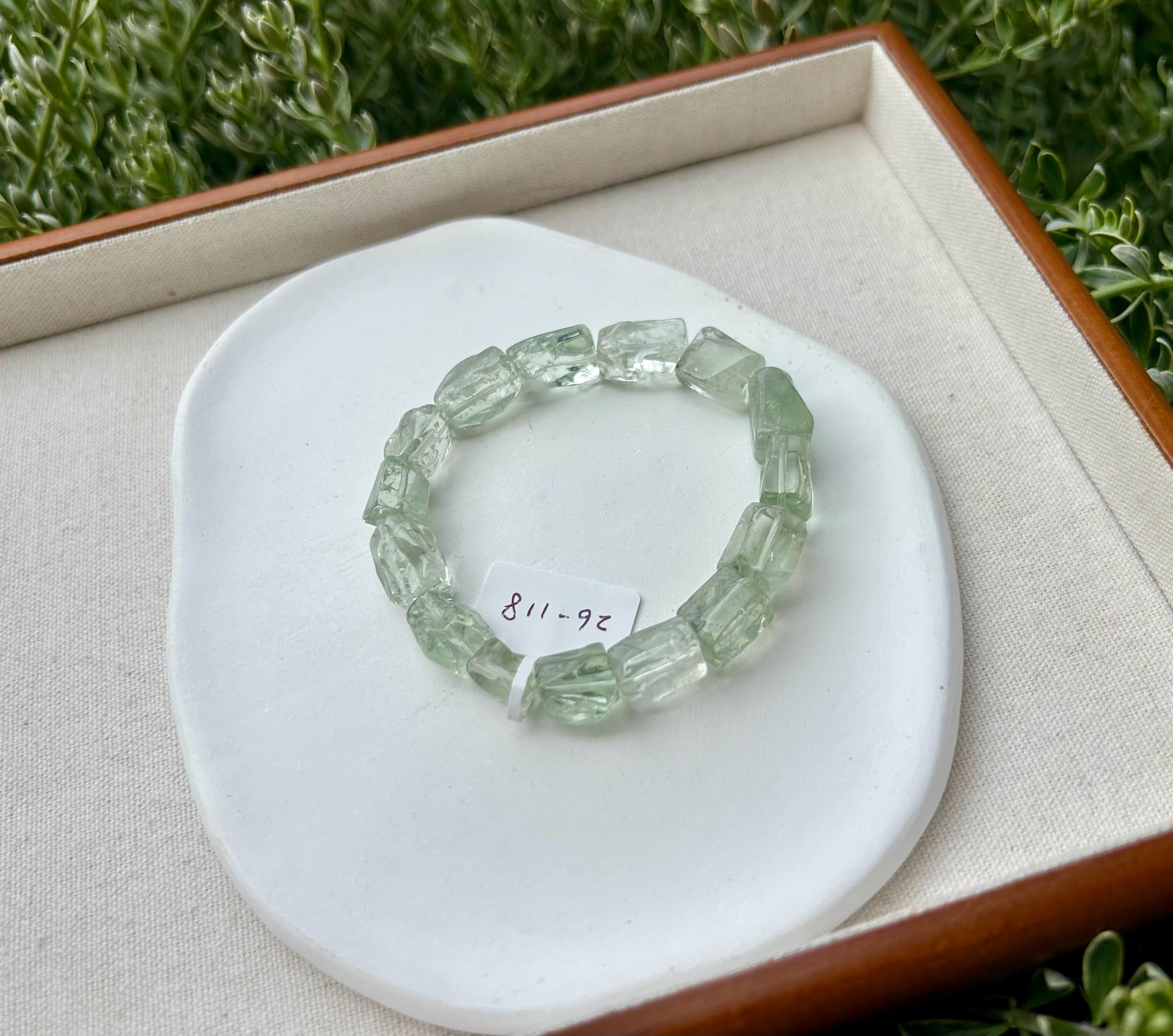 Green quartz beads bracelet, fits up to 17cm wrist (26-118)