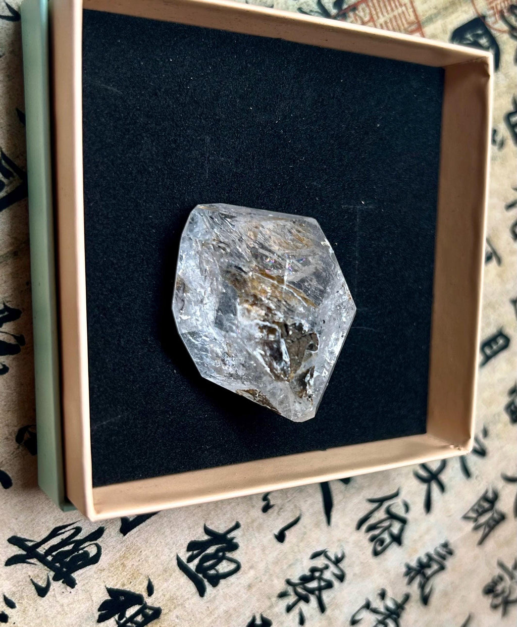 Healing Crystal, Large Double-Terminated Herkimer Diamond Enhydro Quartz with Moving Sand & Giant Bubble Inclusion(34.9g) (26-128)