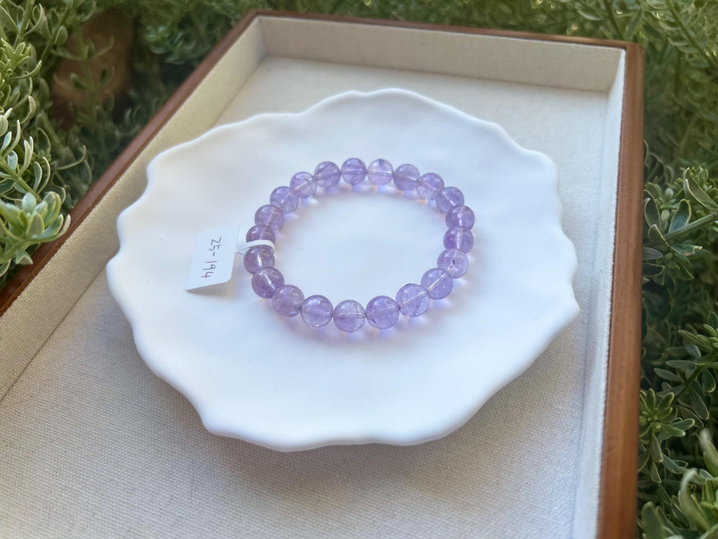 Lavender color amethyst beads bracelet, Amethyst Bracelet, 9mm beads, fits up to 16.8cm wrist. (25-194)