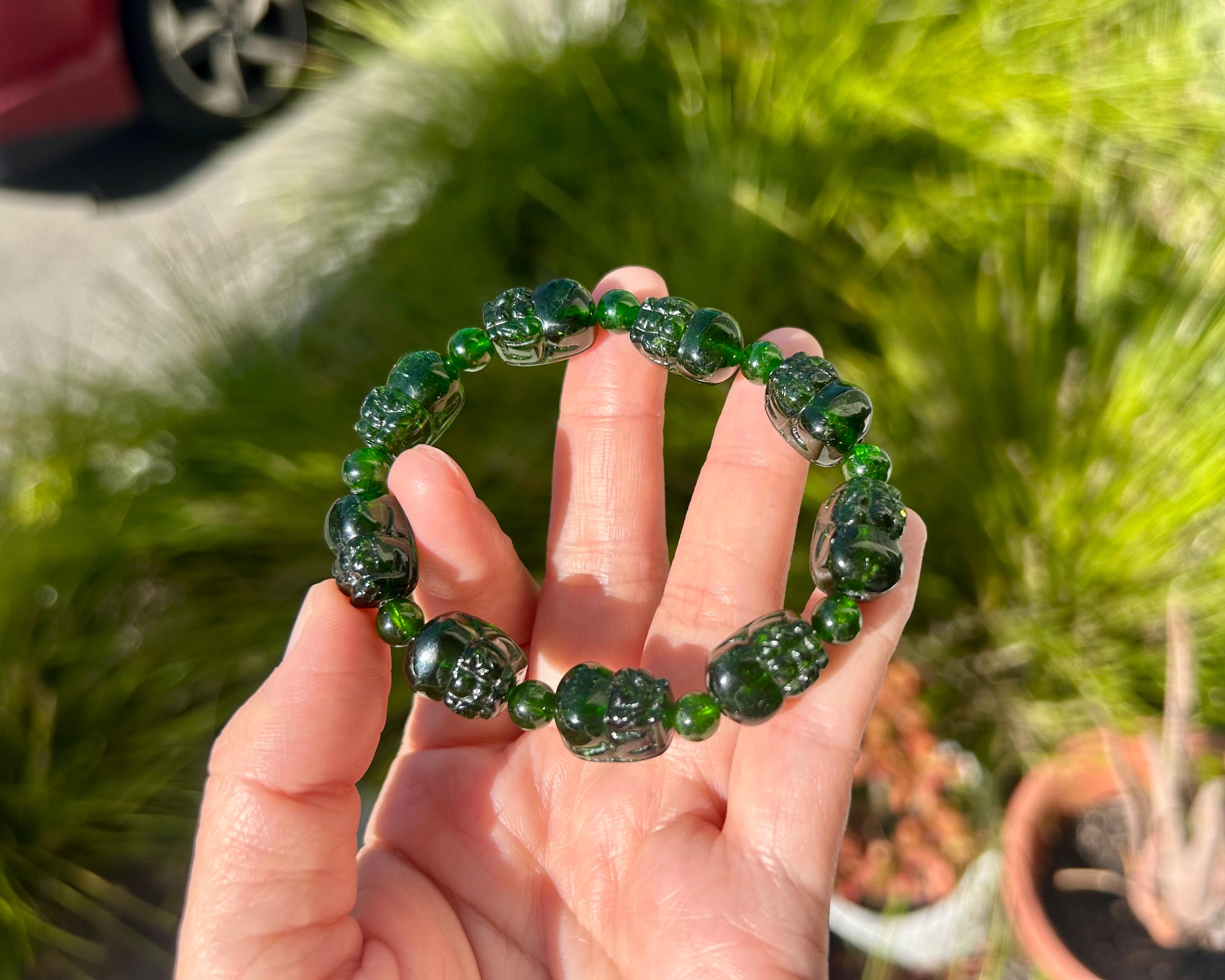 Natural Green Diopside Pixiu Bracelet – Hand-Carved Gemstone Beads, Healing and Calming stone, fits up to 15.5cm wrist (GH-049)