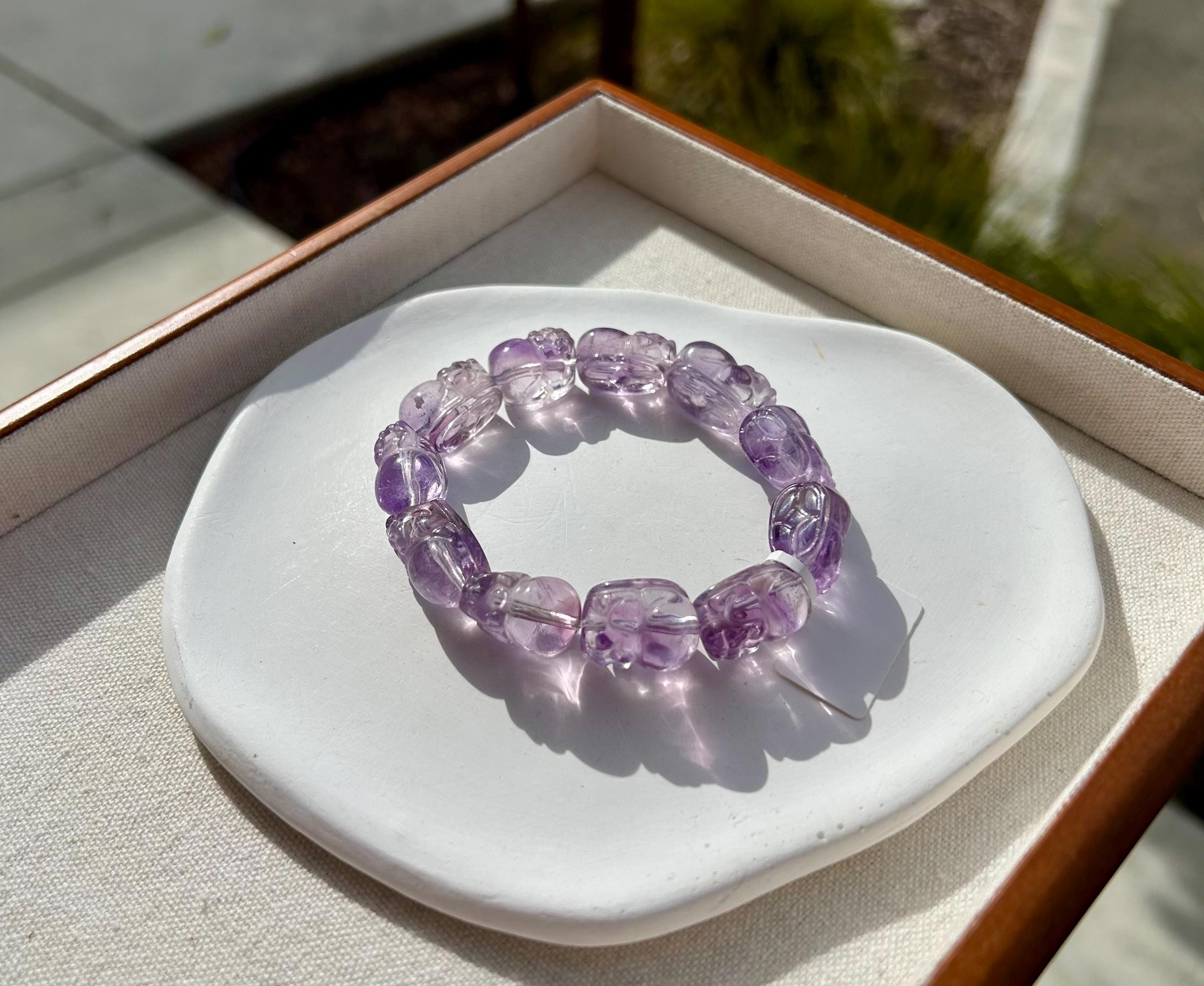 High Clarity Amethyst hand carved PiXiu Bracelet: Natural Crystal Carved Beads,fits up to 16cm wrist (26-194)