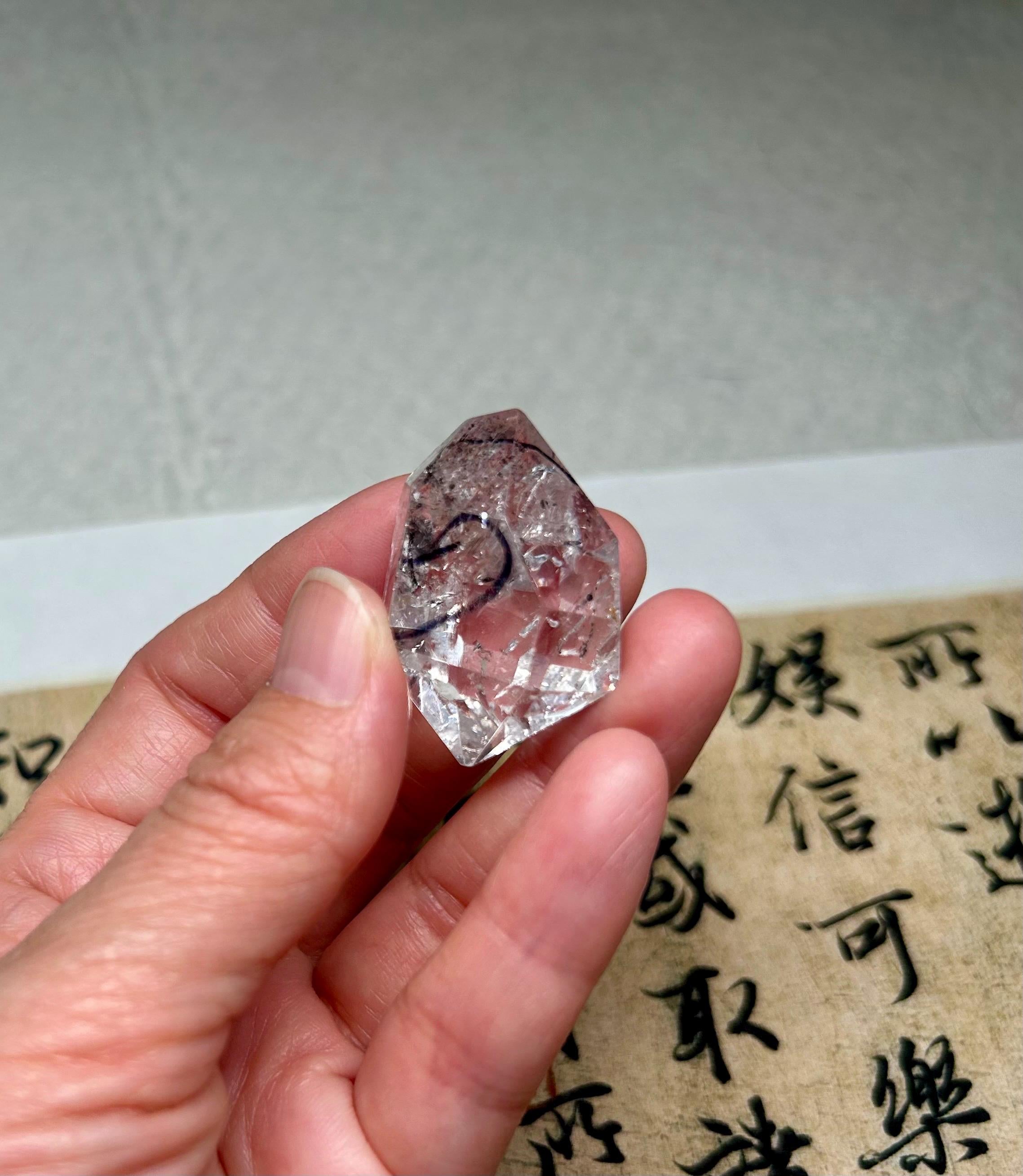 Healing Crystal, Large Double-Terminated Herkimer Diamond Enhydro Quartz with Moving Sand & Giant Bubble Inclusion(18.8g) (26-129)