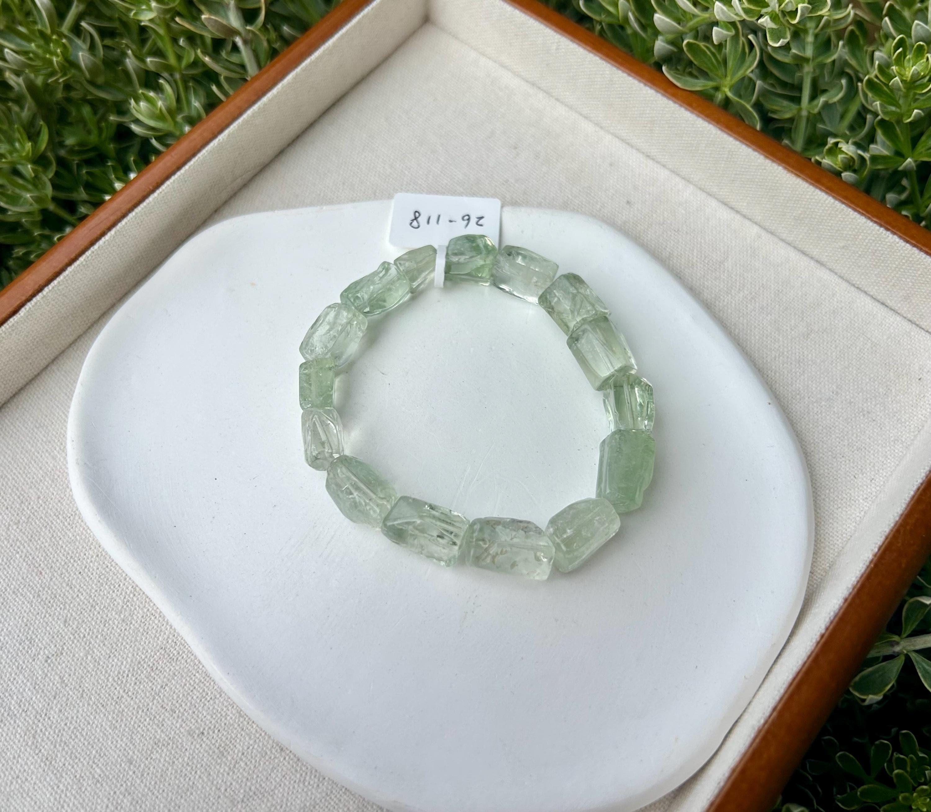 Green quartz beads bracelet, fits up to 17cm wrist (26-118)