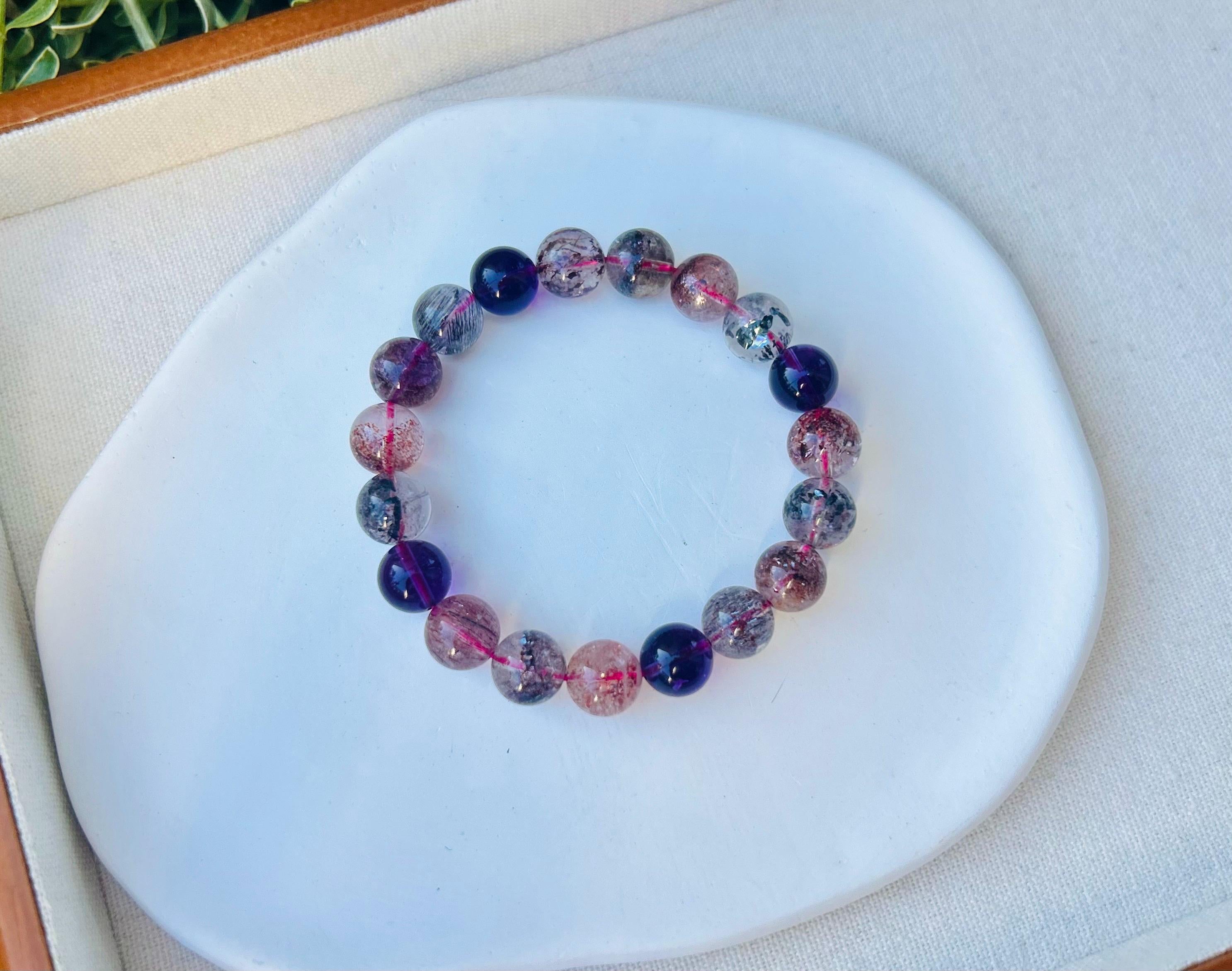 Premium Select, High Grade Super Seven Crystal Bead Bracelet: Abundant Minerals, 10mm, item (GH-001)