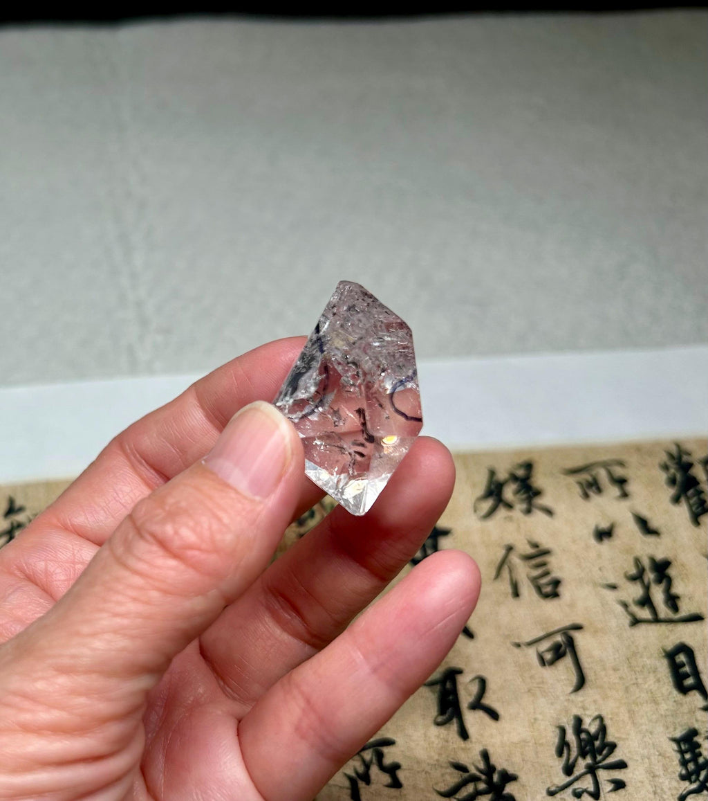 Healing Crystal, Large Double-Terminated Herkimer Diamond Enhydro Quartz with Moving Sand & Giant Bubble Inclusion(18.8g) (26-129)