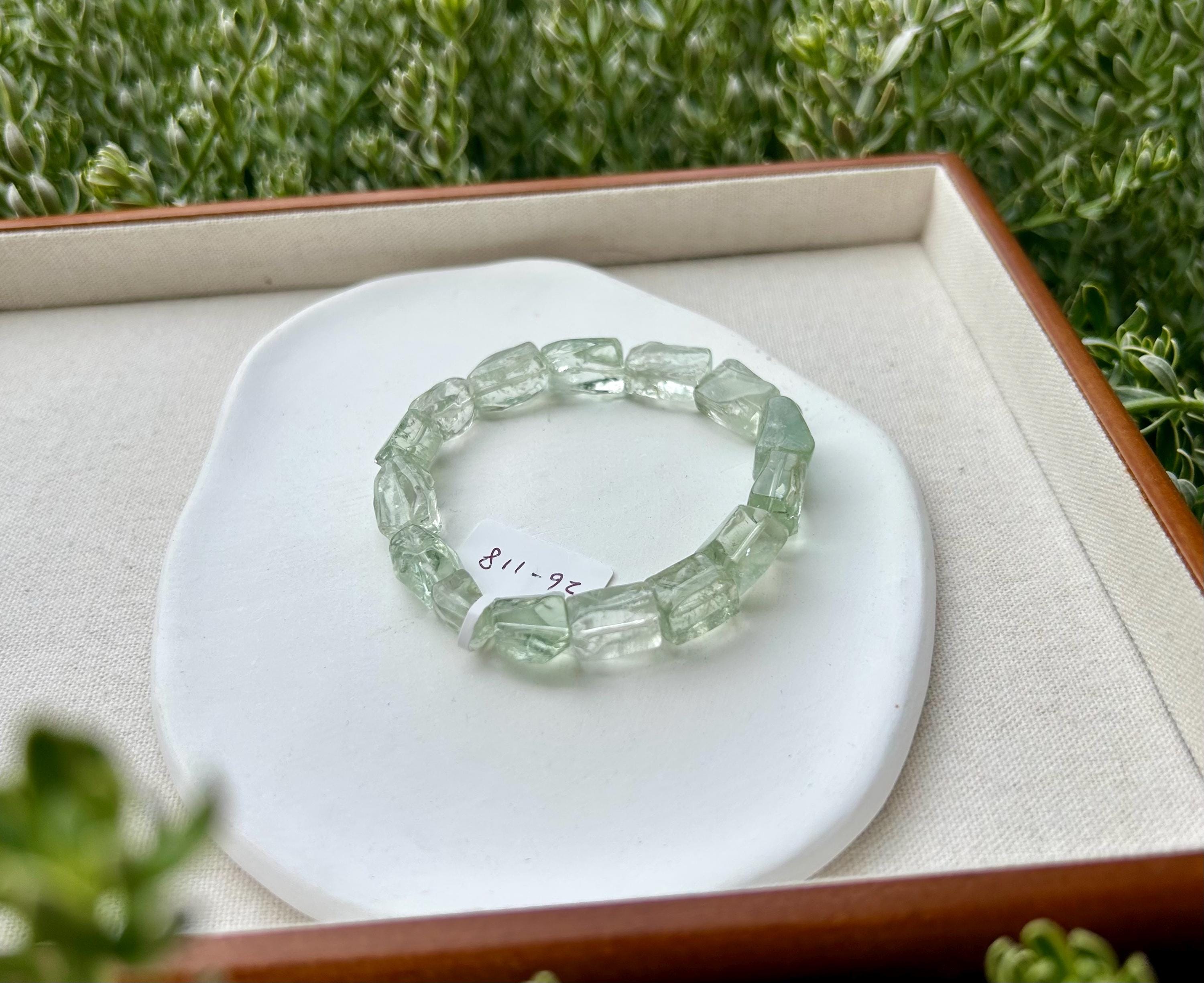 Green quartz beads bracelet, fits up to 17cm wrist (26-118)