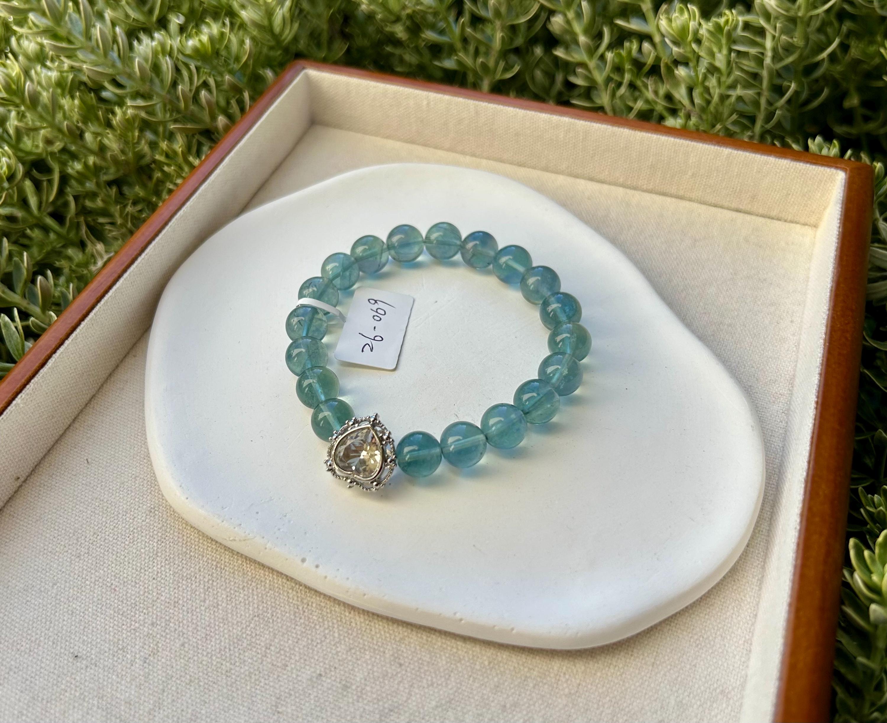 Icy Fluorite Bead Bracelet - 10mm beads, fits up to 17cm wrist  (26-069)