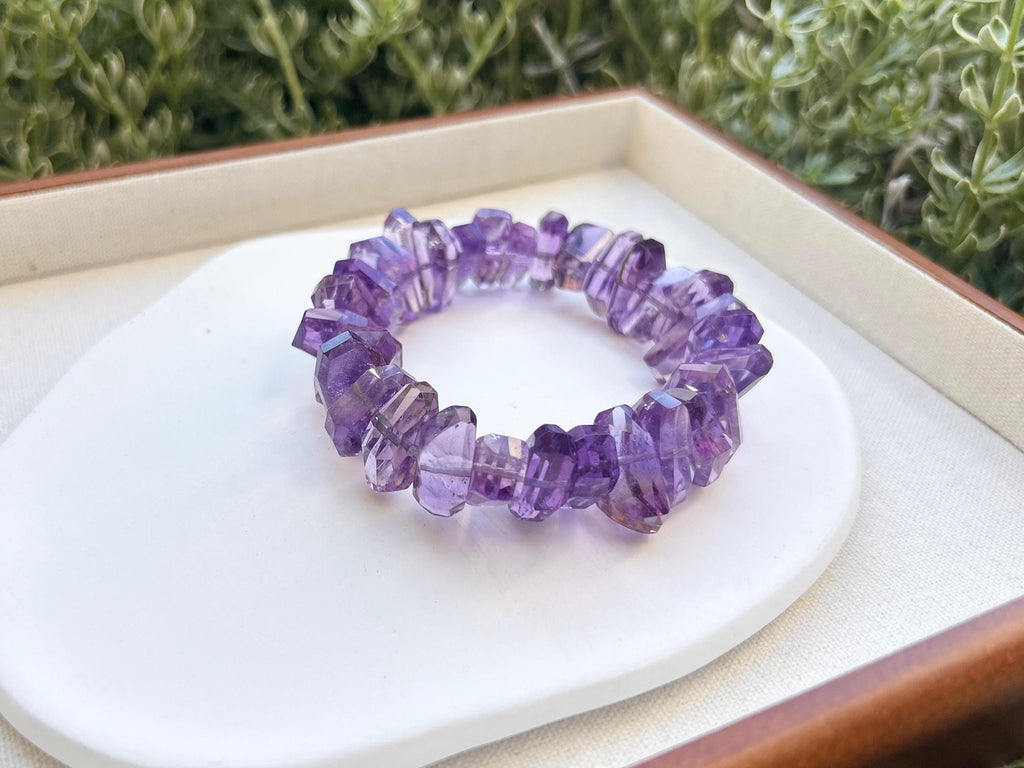 Faceted Amethyst Crystal Bead Bracelet: Stretchy Gemstone Jewelry, Fits up to 17cm wrist (GH-015)