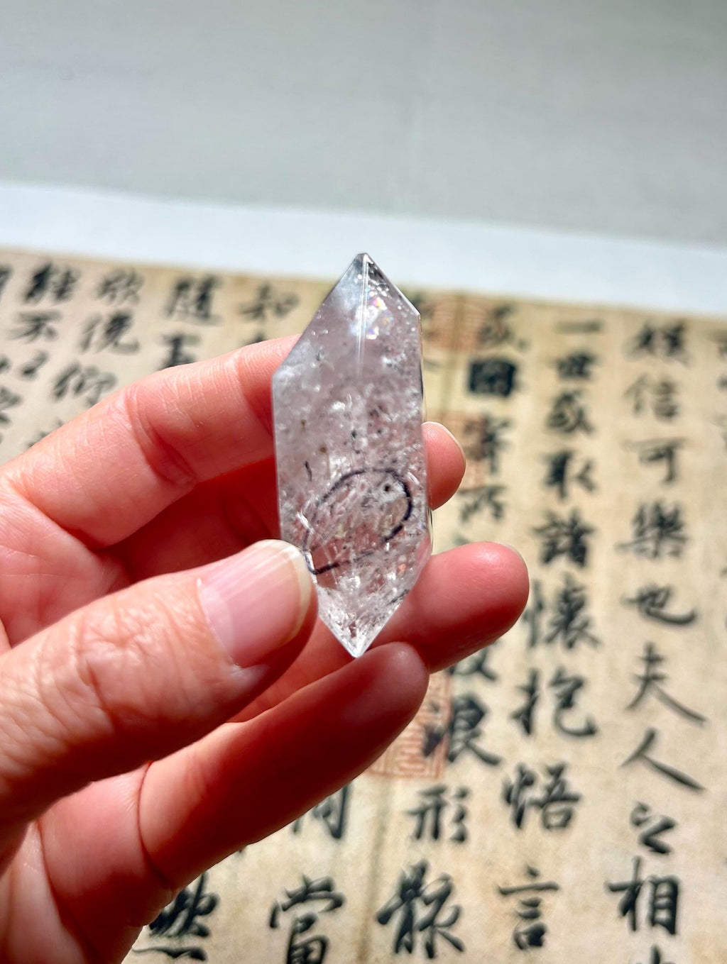 Healing Crystal, Large Double-Terminated Herkimer Diamond Enhydro Quartz with Moving Sand & Giant Bubble Inclusion(30.9g) (26-126)