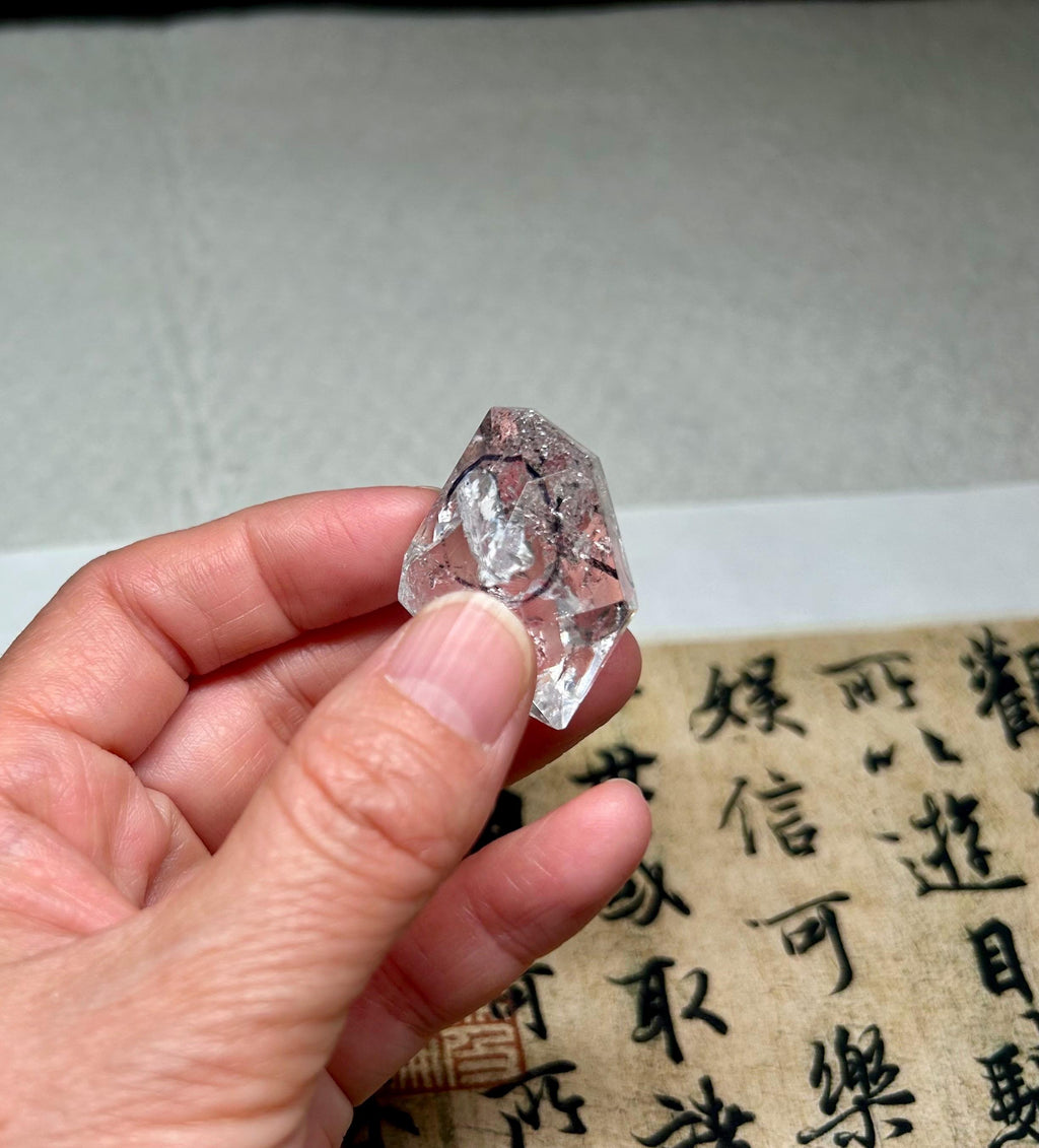 Healing Crystal, Large Double-Terminated Herkimer Diamond Enhydro Quartz with Moving Sand & Giant Bubble Inclusion(18.8g) (26-129)