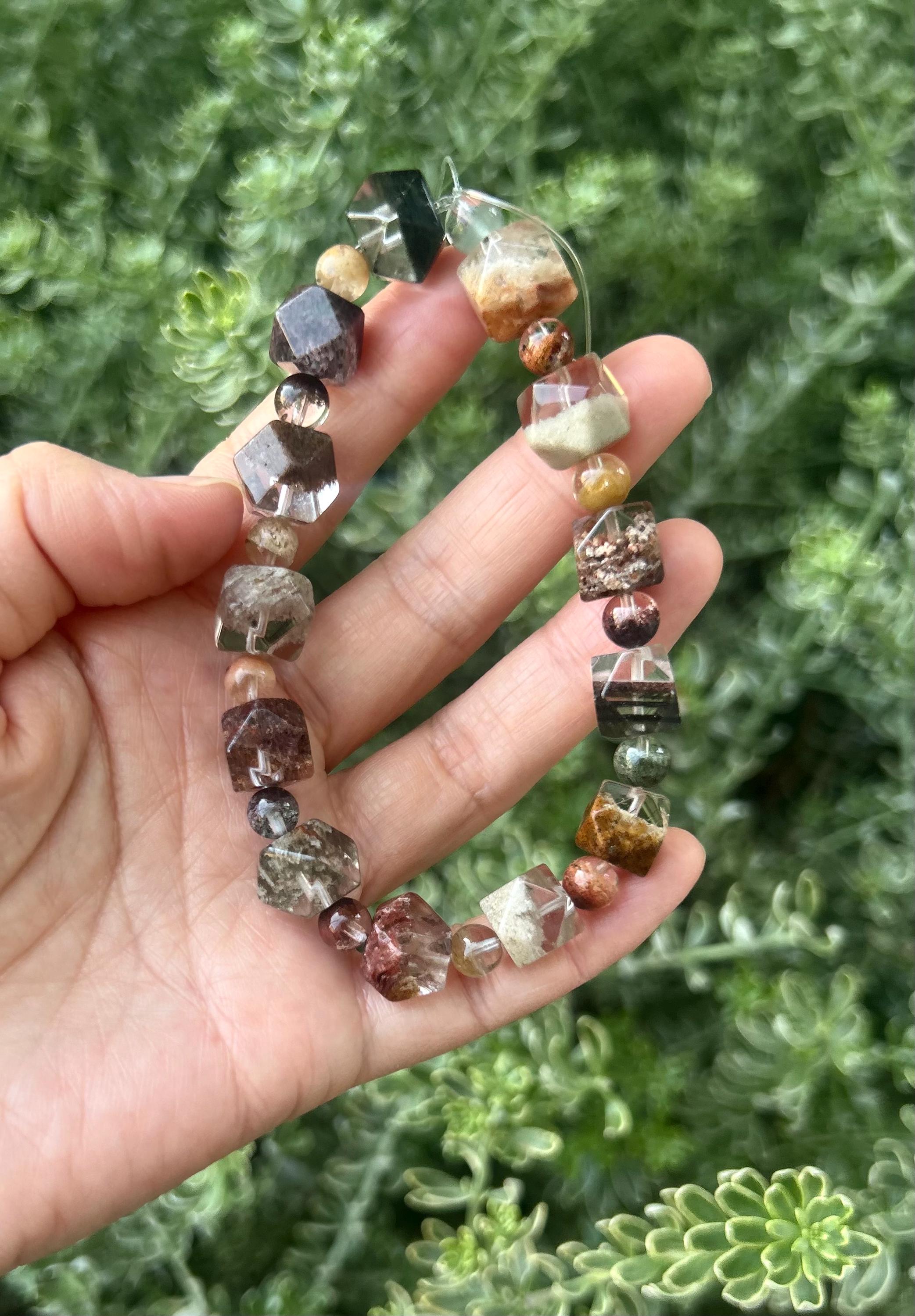 Four Season Phantom Quartz Crystal Bracelet: Eight-Faceted Gemstone Bead (GH-020)