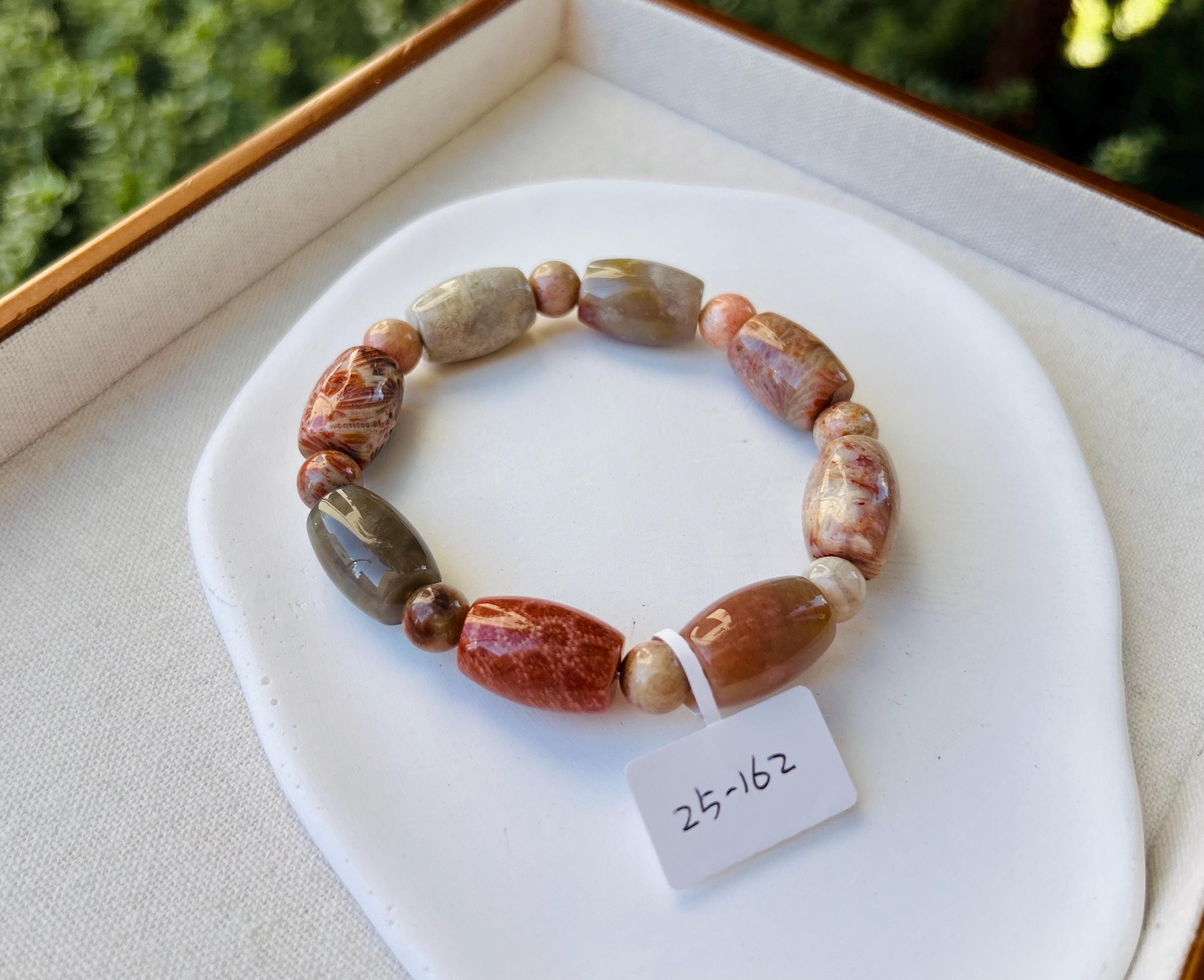 Thailand Petoskey stone bead Bracelet, fits up to 17cm wrist (25-162)