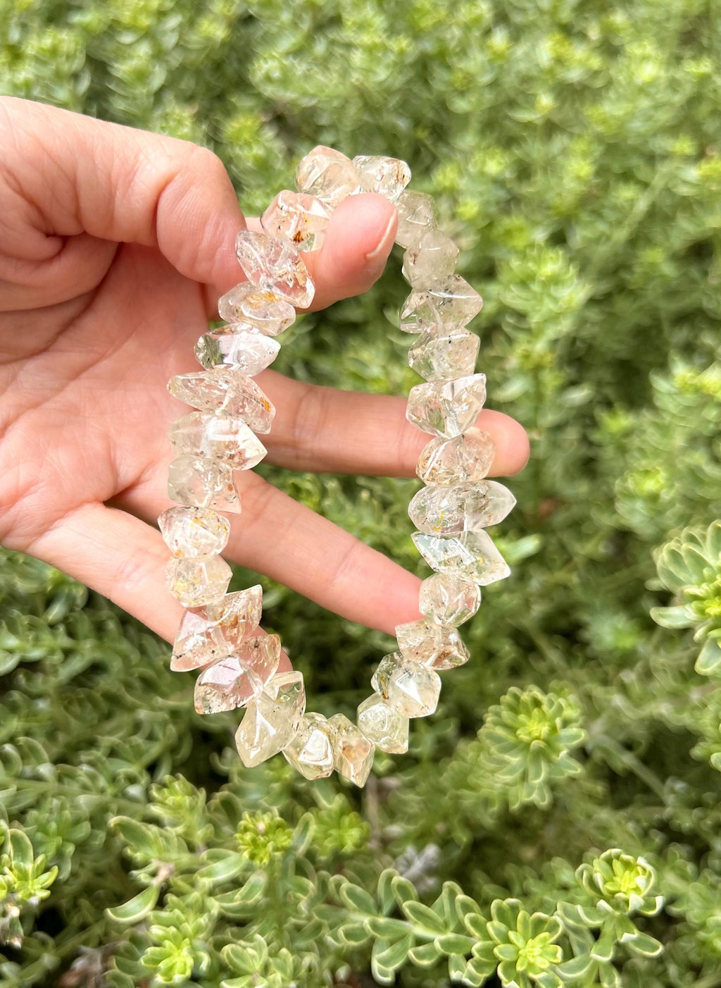 High quality UV Reactive Lightning Phantom Quartz – Raw Double Terminated healing crystal, Fits up to 18cm wrist (25-164）