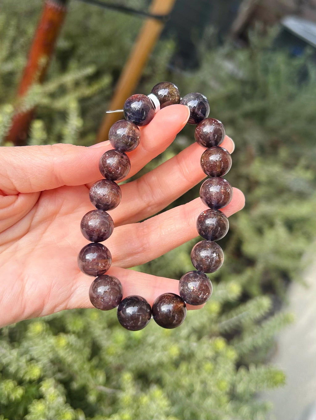 Sunstone iolite with Blood-Like Inclusions Chunky 12mm beads bracelet, Deep Violet with Red Inclusions, Fits up to 16.8cm wrist (GH-009)
