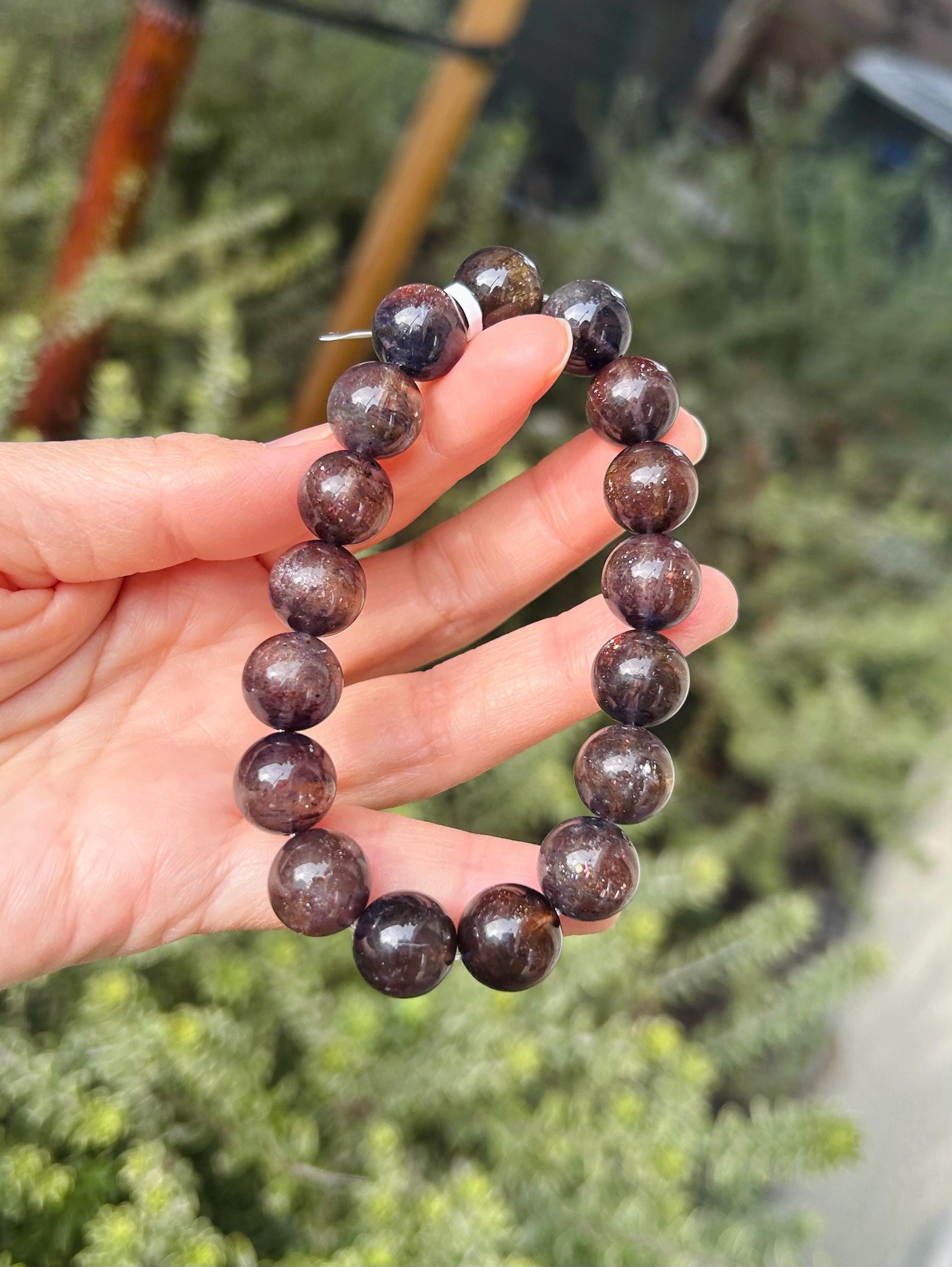 Sunstone iolite with Blood-Like Inclusions Chunky 12mm beads bracelet, Deep Violet with Red Inclusions, Fits up to 16.8cm wrist (GH-009)