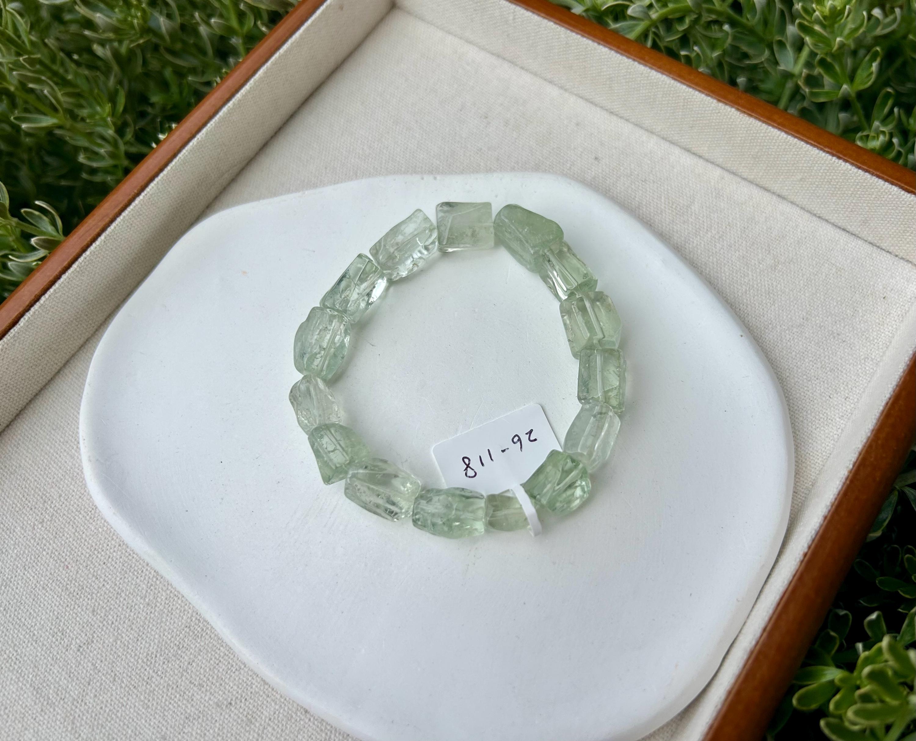 Green quartz beads bracelet, fits up to 17cm wrist (26-118)