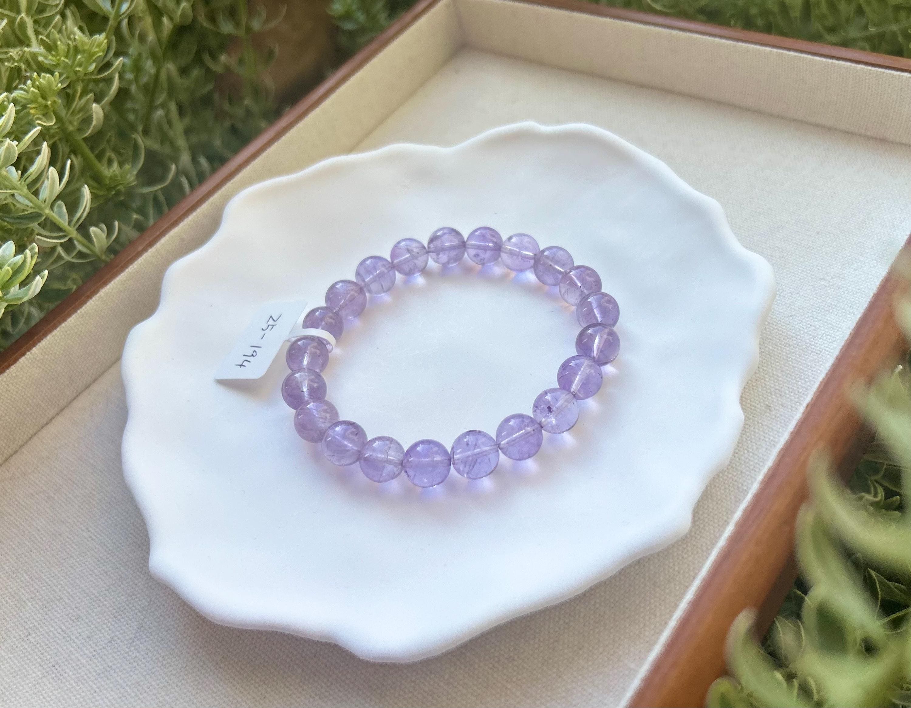 Lavender color amethyst beads bracelet, Amethyst Bracelet, 9mm beads, fits up to 16.8cm wrist. (25-194)