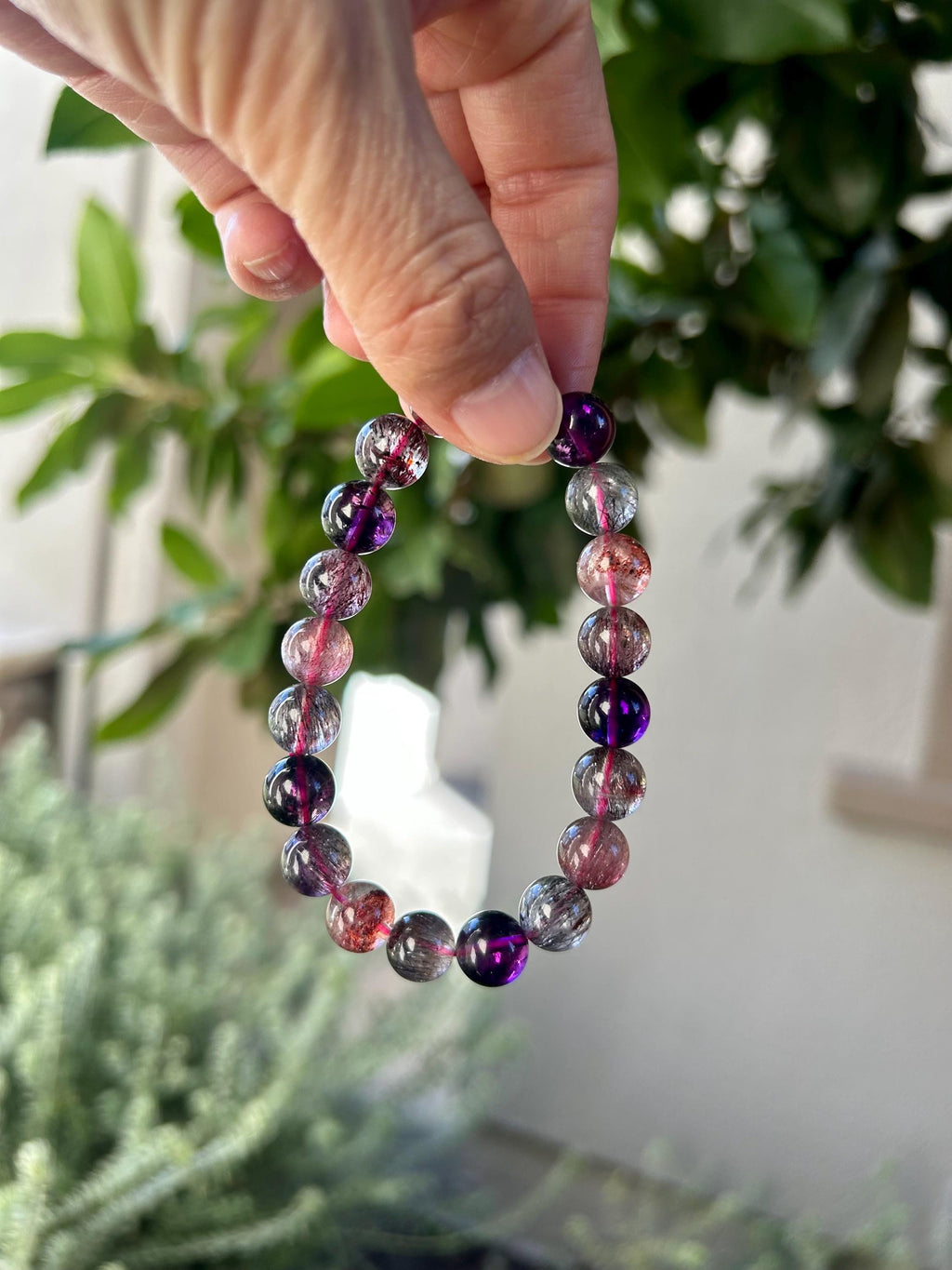 Premium Select, High Grade Super Seven Crystal Bead Bracelet: Abundant Minerals, 10mm, GH-088