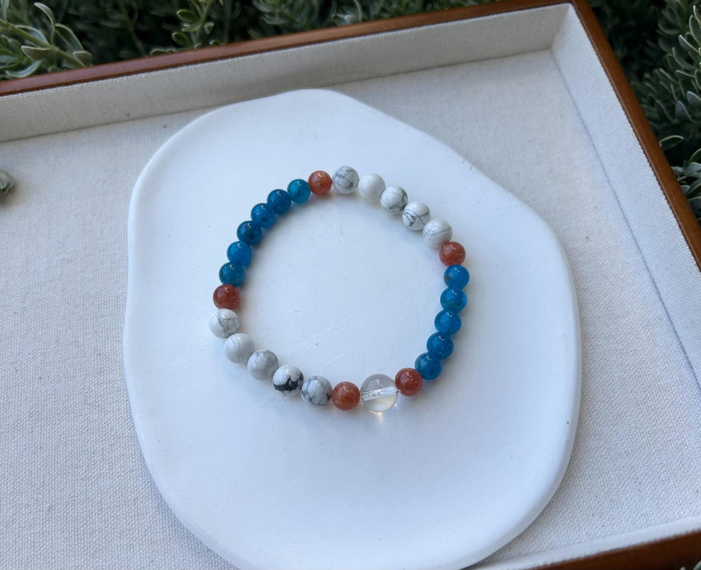 Multi Stone Energy Bracelet - Natural white Turquoise + Blue Apatite + Sunstone + Clear Quartz Bracelet, fits for 17cm wrist (26-133)