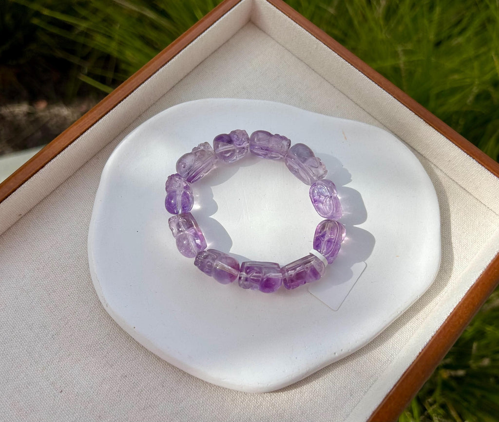High Clarity Amethyst hand carved PiXiu Bracelet: Natural Crystal Carved Beads,fits up to 16cm wrist (26-194)