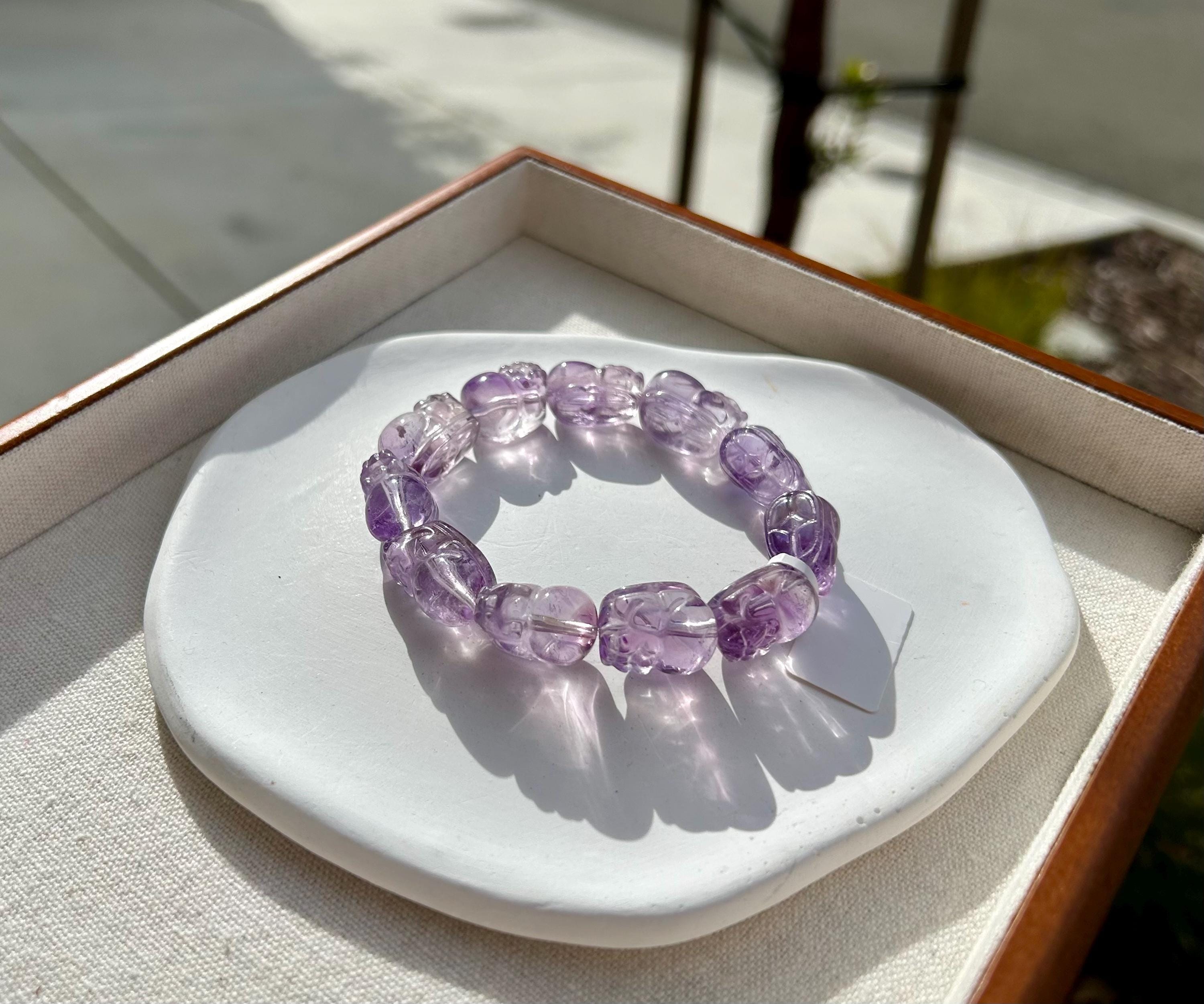 High Clarity Amethyst hand carved PiXiu Bracelet: Natural Crystal Carved Beads,fits up to 16cm wrist (26-194)