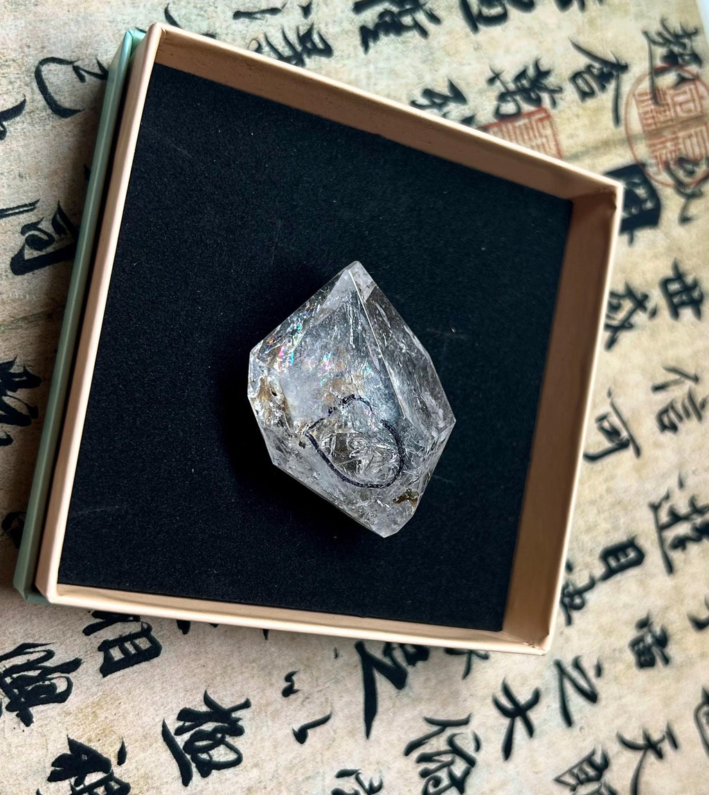 Healing Crystal, Large Double-Terminated Herkimer Diamond Enhydro Quartz with Moving Sand & Giant Bubble Inclusion(34.9g) (26-128)