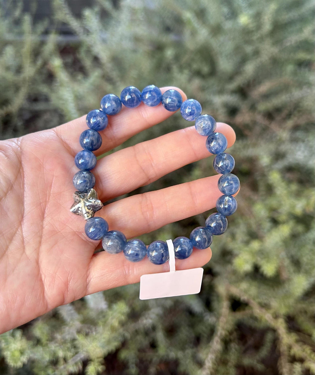 Genuine Blue Kyanite Healing Stone beads bracelet with silver sea star bead, fits up to 17cm wrist (26-029)