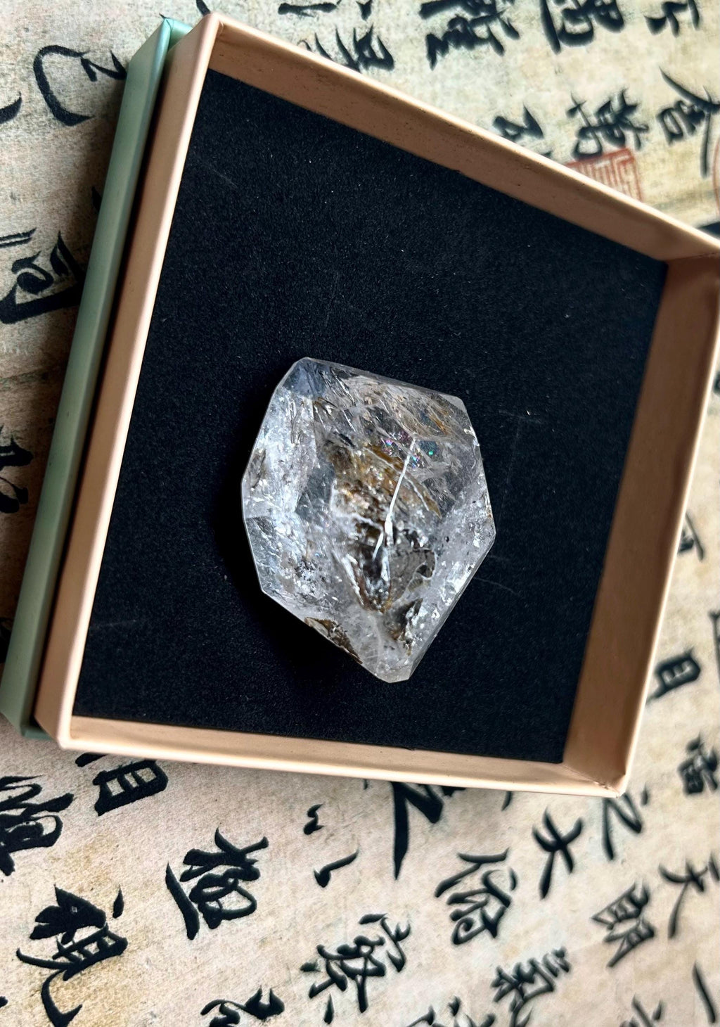 Healing Crystal, Large Double-Terminated Herkimer Diamond Enhydro Quartz with Moving Sand & Giant Bubble Inclusion(34.9g) (26-128)