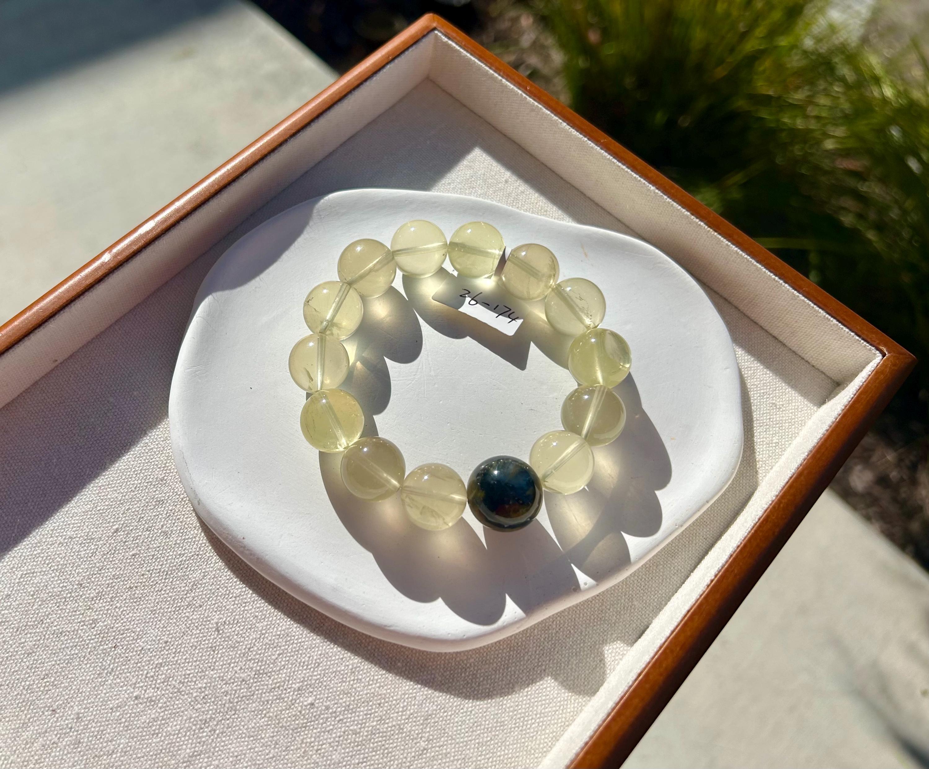Chunky Lemon Quartz Crystal featuring a peterite bead, Fits up to 18cm (26-174)