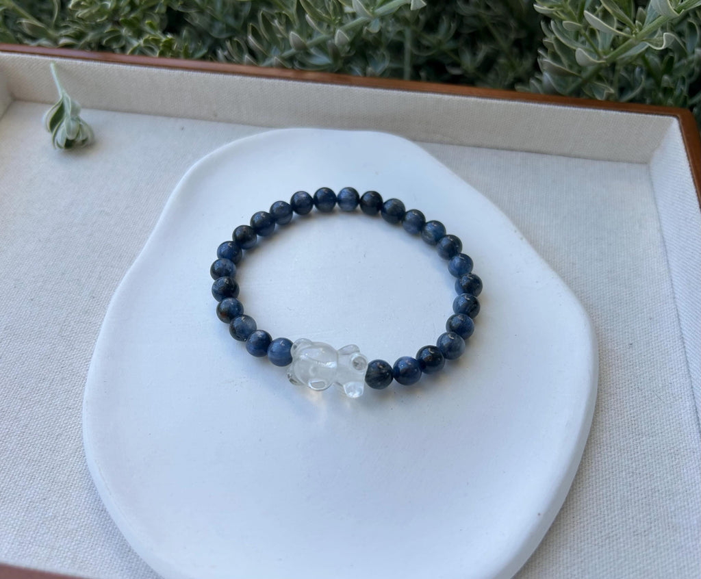 Blue Kyanite Bracelet featuring a carved clear quartz bear, Genuine Green Kyanite, Healing Stone (26-135)