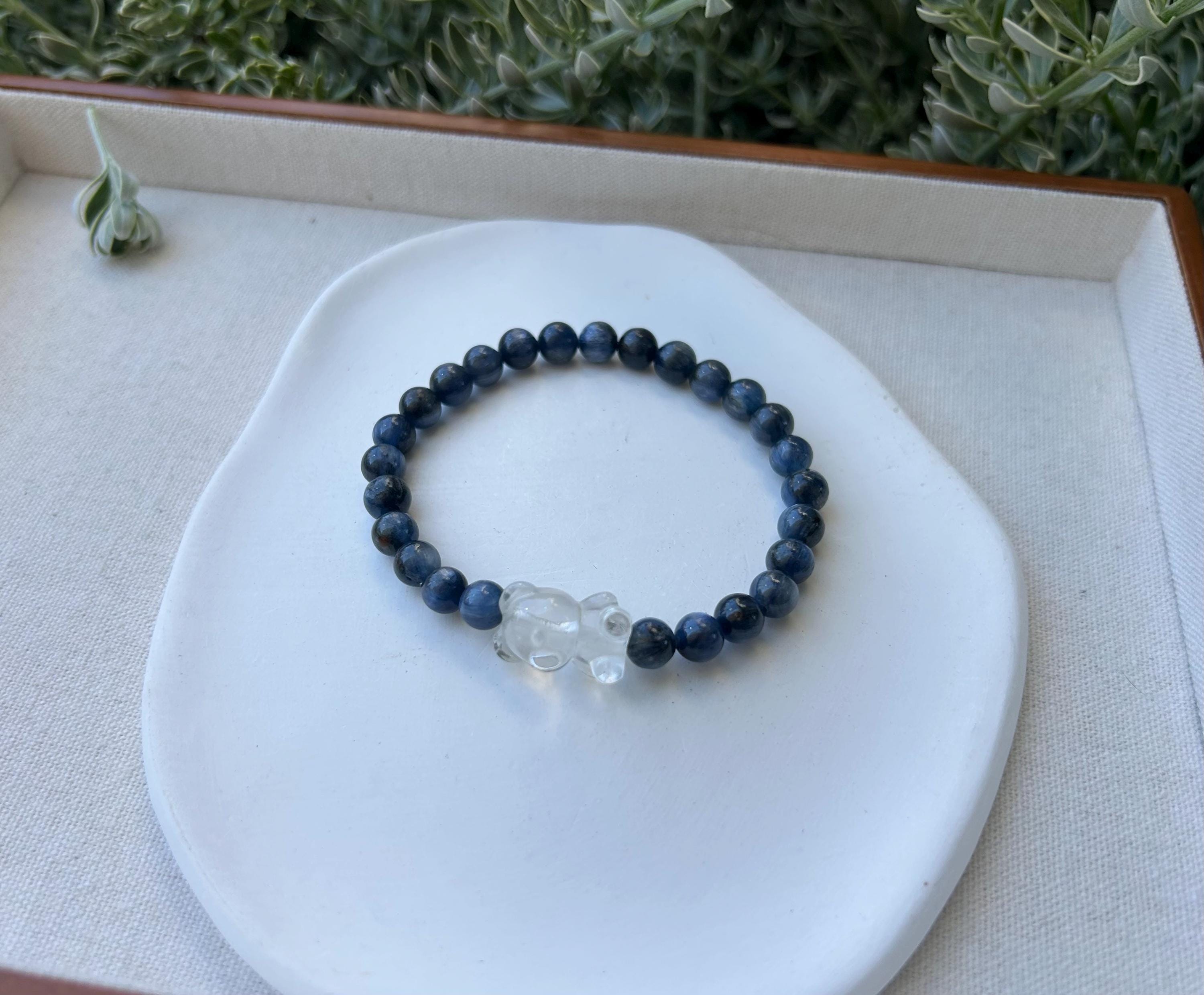 Blue Kyanite Bracelet featuring a carved clear quartz bear, Genuine Green Kyanite, Healing Stone (26-135)