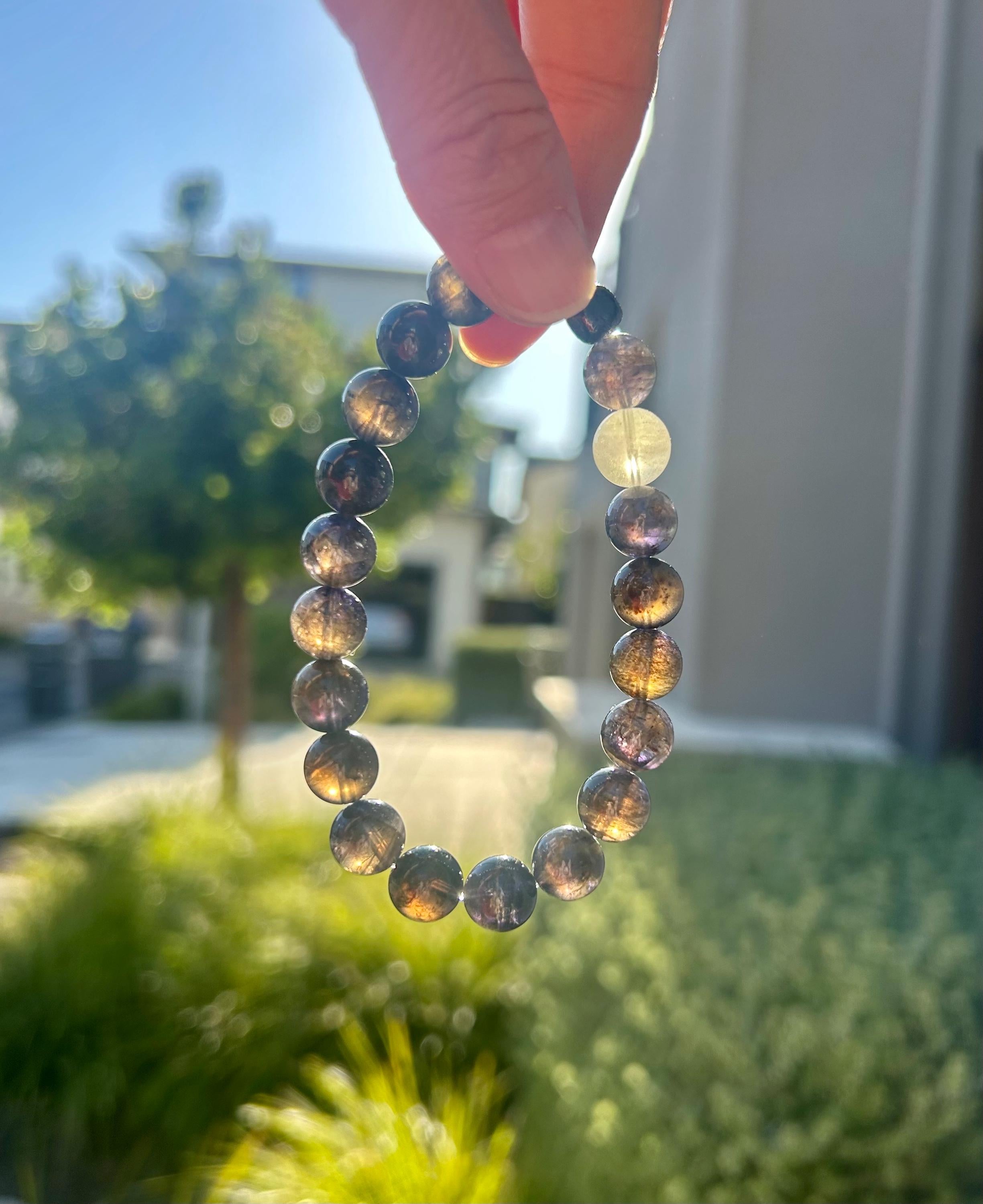Natural Cordierite/Iolite with visible inclusions  Bracelet with one Libyan and Gibeon Meteorite, 10mm+ beads, fits up to 17cm wrist 25-224